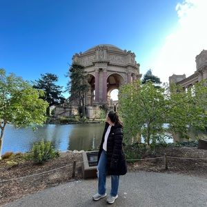 Meet your Posher, Stephanie